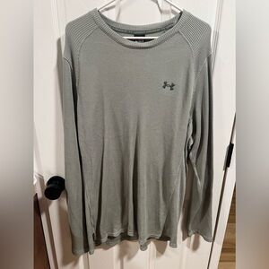 Under Armour Mens long sleeve, Size XL